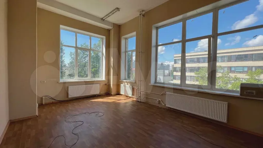 Аренда офиса 31.7 кв.метров, 3 этаж - Фото 1