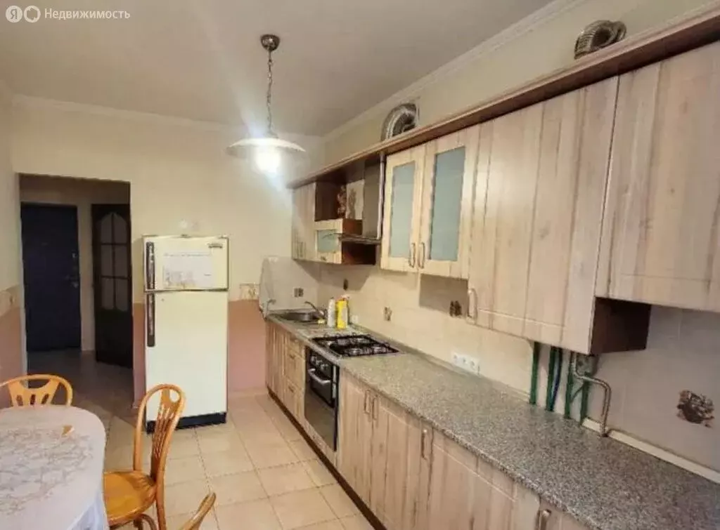 2-комнатная квартира: Калининград, Бассейная улица, 36 (64 м) - Фото 1