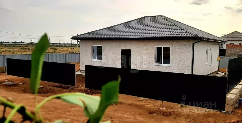 Дом в Астраханская область, Приволжский район, пос. Кирпичного Завода ... - Фото 2