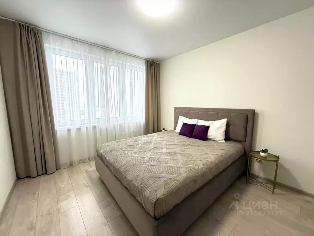 3-к кв. Тюменская область, Тюмень ул. Валентины Трофимовой, 1 (56.0 м) - Фото 2