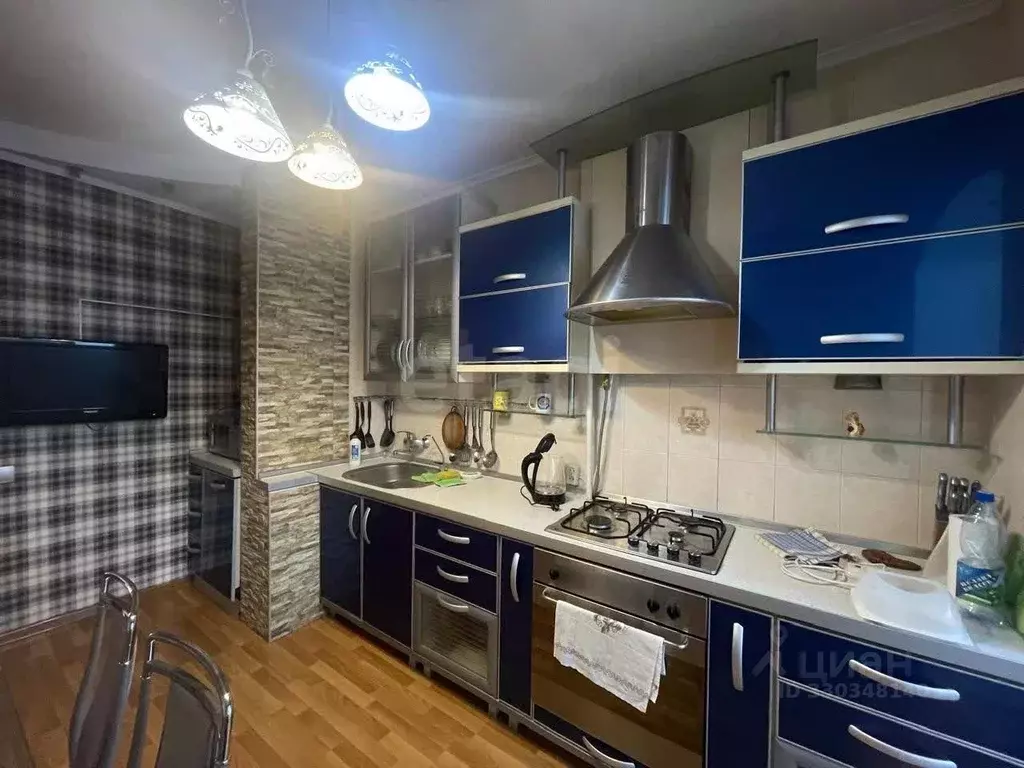 3-к кв. Крым, Симферополь ул. Героев Сталинграда (75.0 м) - Фото 1