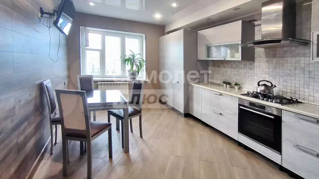 3-к. квартира, 76 м, 9/10 эт. - Фото 0