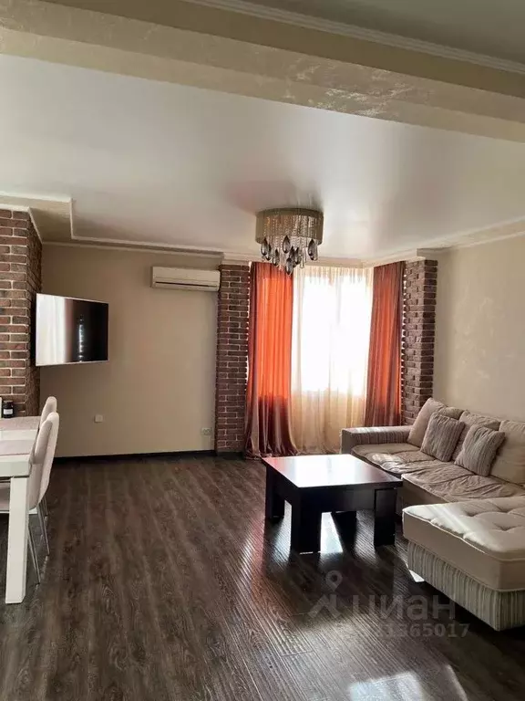 2-к кв. Кабардино-Балкария, Нальчик просп. Ленина, 3 (67.5 м) - Фото 0