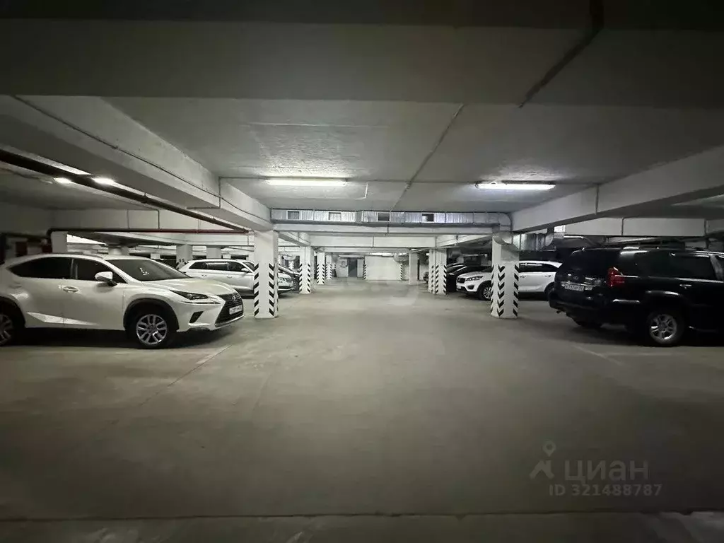 Гараж в Крым, Алушта ул. Школьная (18 м) - Фото 1