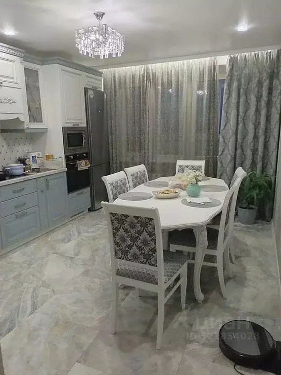 3-к кв. Тюменская область, Тюмень ул. Федюнинского, 56к1 (92.0 м) - Фото 1