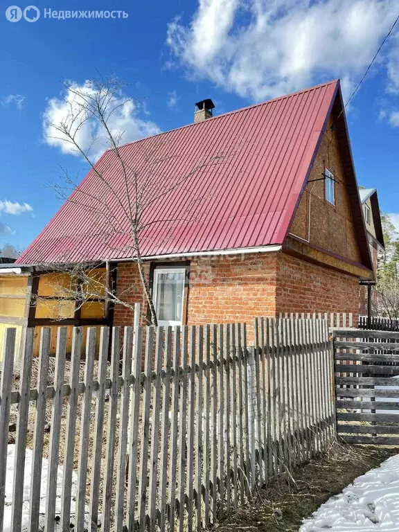 Дом в Медведевский район, Куярское сельское поселение, посёлок Куяр ... - Фото 1