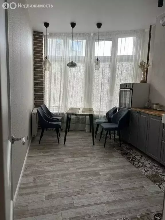 2-комнатная квартира: Калининград, улица Фортовая Дорога, 9 (78.6 м) - Фото 1