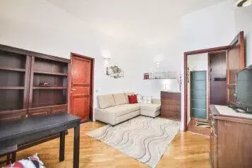 2-к кв. Санкт-Петербург ул. Пестеля, 1/12 (45.0 м) - Фото 0