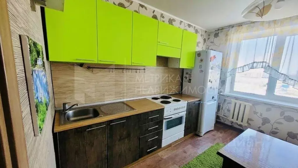 3-к кв. Тюменская область, Тюмень ул. 30 лет Победы, 112 (64.0 м) - Фото 1