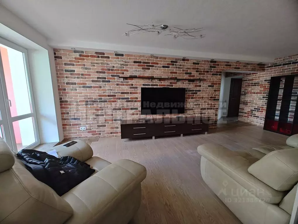 3-к кв. Смоленская область, Смоленск ул. Нормандия-Неман, 27 (83.6 м) - Фото 1