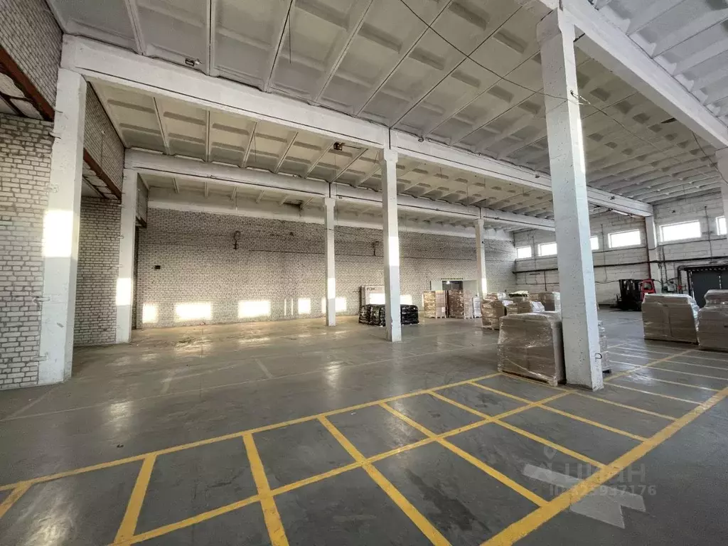 Склад в Калужская область, Калуга Параллельная ул., 11с22 (800 м) - Фото 1