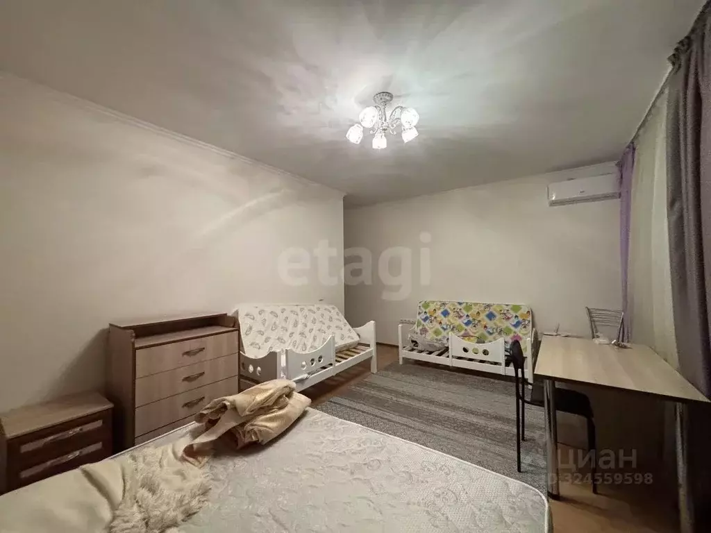 2-к кв. Тюменская область, Тюмень ул. Газовиков, 43 (75.0 м) - Фото 2