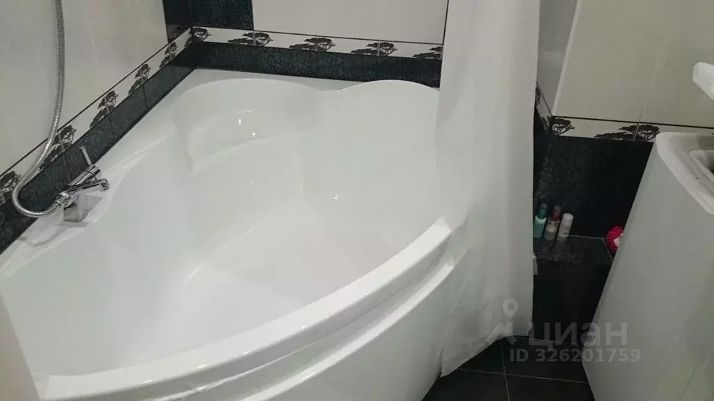 1-к кв. Волгоградская область, Волгоград просп. Маршала Жукова, 5 ... - Фото 1