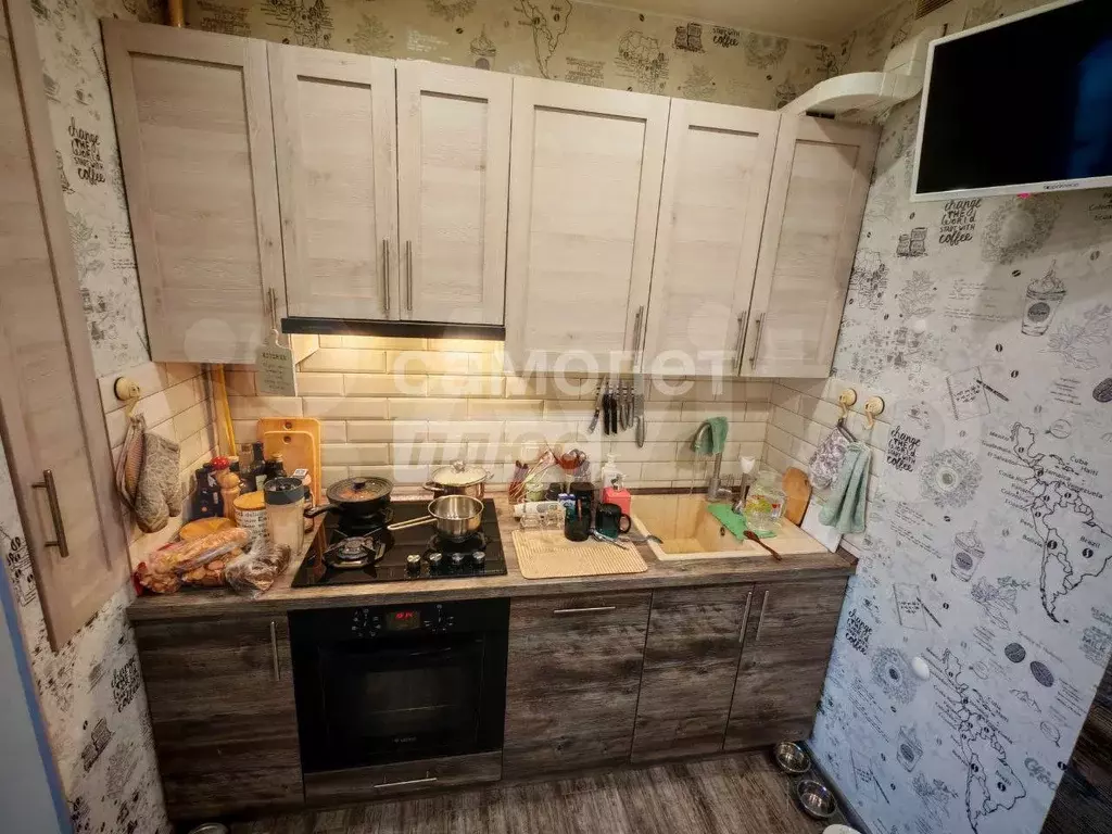 2-к. квартира, 45 м, 2/9 эт. - Фото 0