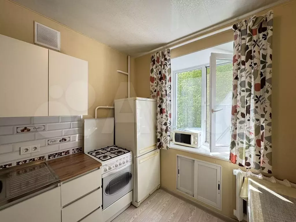 1-к. квартира, 32 м, 1/5 эт. - Фото 0