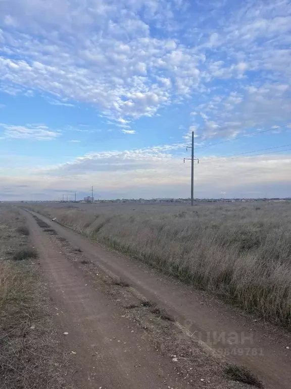 Участок в Крым, Сакский район, Суворовское с/пос  (130.0 сот.) - Фото 1