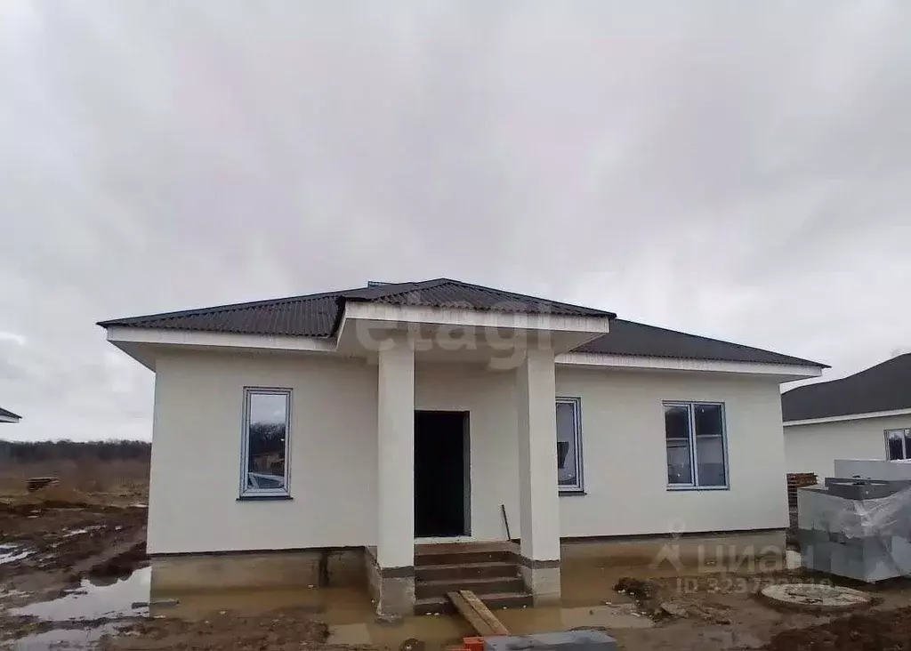 Дом в Башкортостан, Иглинский район, Акбердинский сельсовет ул. ... - Фото 1