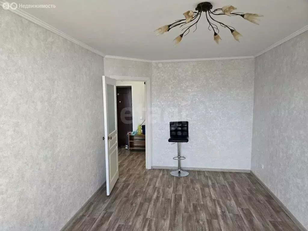 1-комнатная квартира: Пермь, улица Менжинского, 32 (40 м) - Фото 1