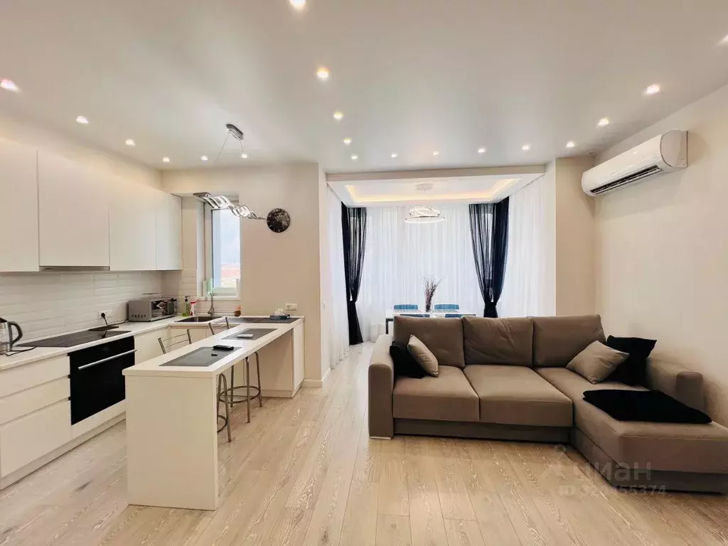 2-к кв. Татарстан, Казань Петербургская ул., 64 (65.0 м) - Фото 0