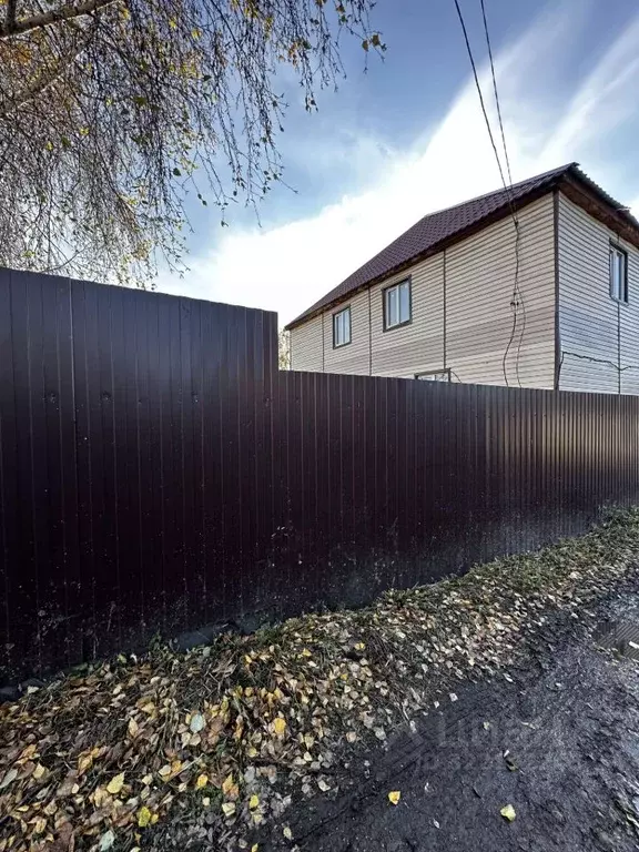 Дом в Красноярский край, Красноярск Рейдовая ул., 29 (200 м) - Фото 1