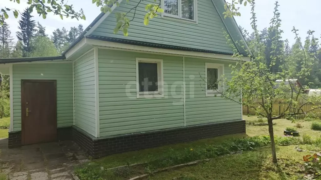 Дом в Ленинградская область, Киришский район, Будогощское городское ... - Фото 1