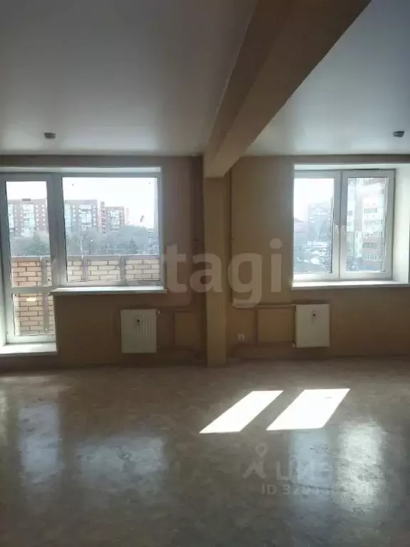 Студия Омская область, Омск ул. 1-ой Красной Звезды, 65 (34.4 м) - Фото 0