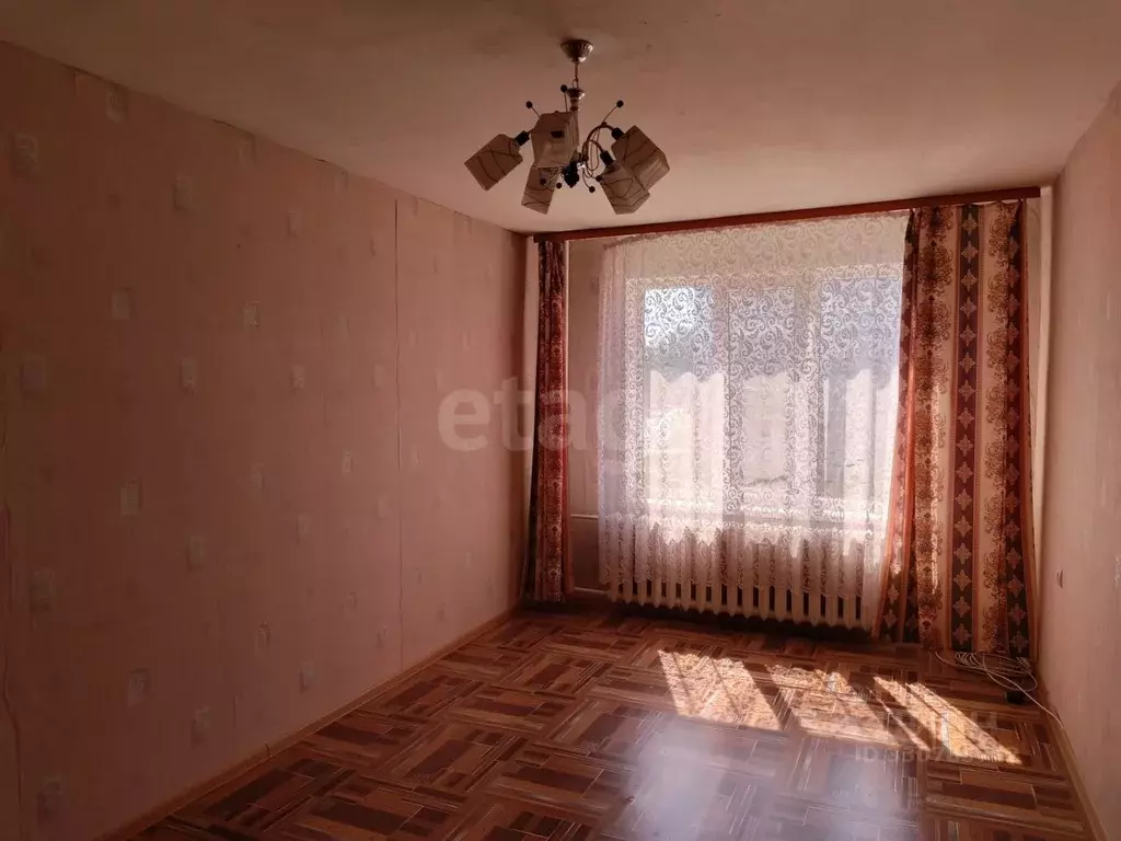 2-к кв. Псковская область, Остров ул. Апакидзе, 6 (46.2 м) - Фото 2