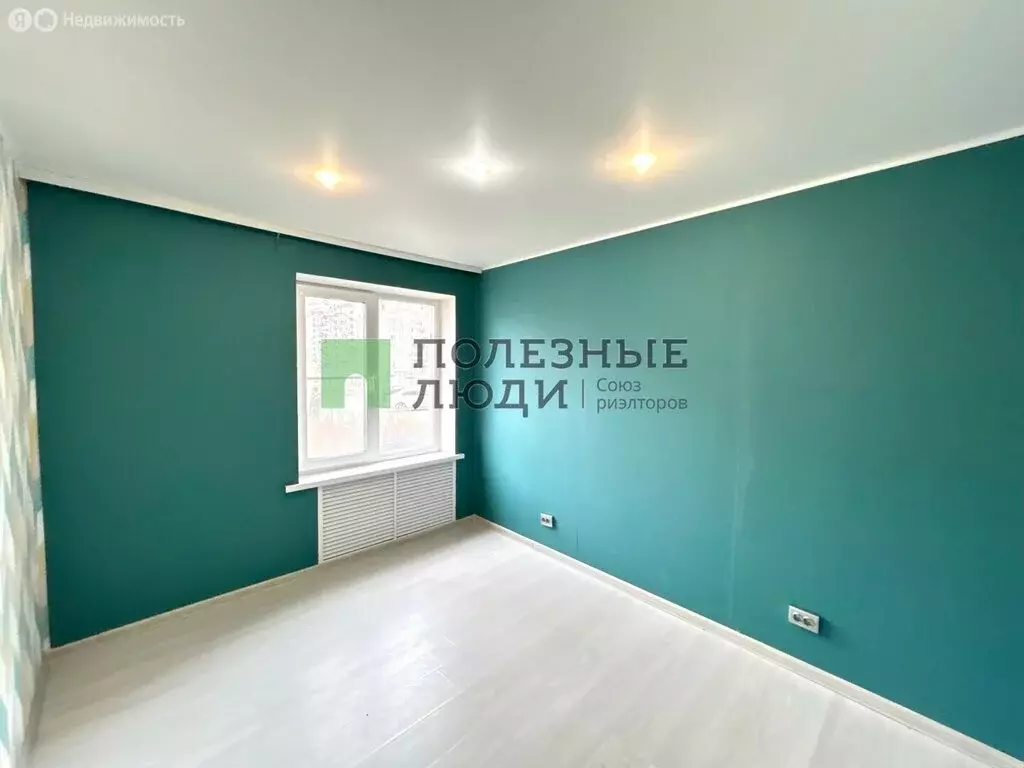 4-комнатная квартира: Ижевск, улица 10 лет Октября, 4 (68.1 м) - Фото 2