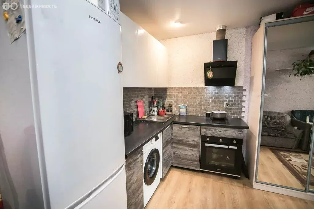 1к в -комнатной квартире (15 м) - Фото 0