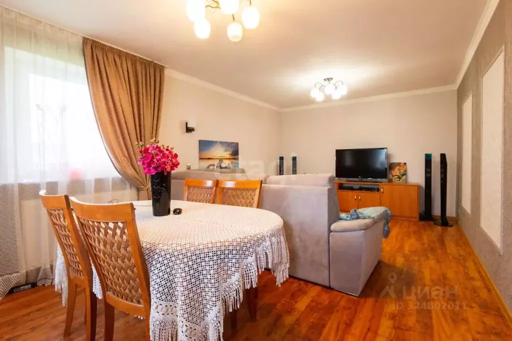 Дом в Калининградская область, Калининград Пехотная ул., 28 (198 м) - Фото 1