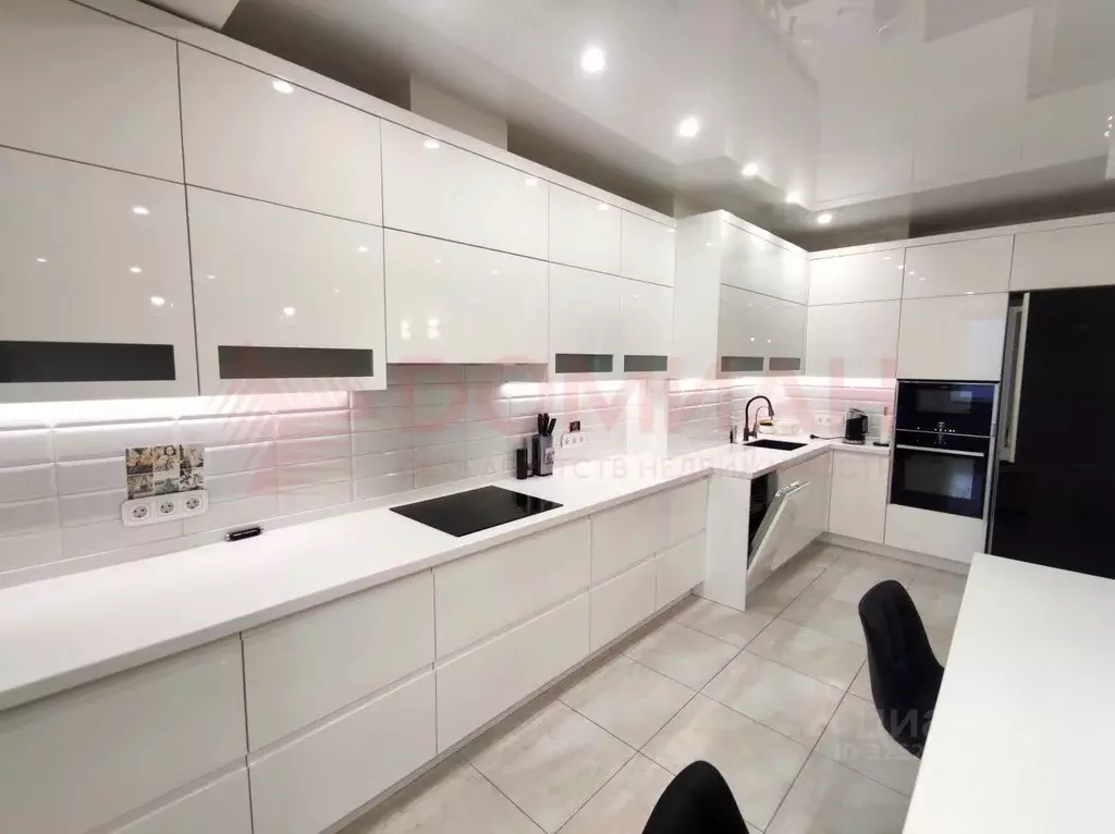 3-к кв. Ростовская область, Батайск ул. Северная Звезда, 2/3 (99.9 м) - Фото 1