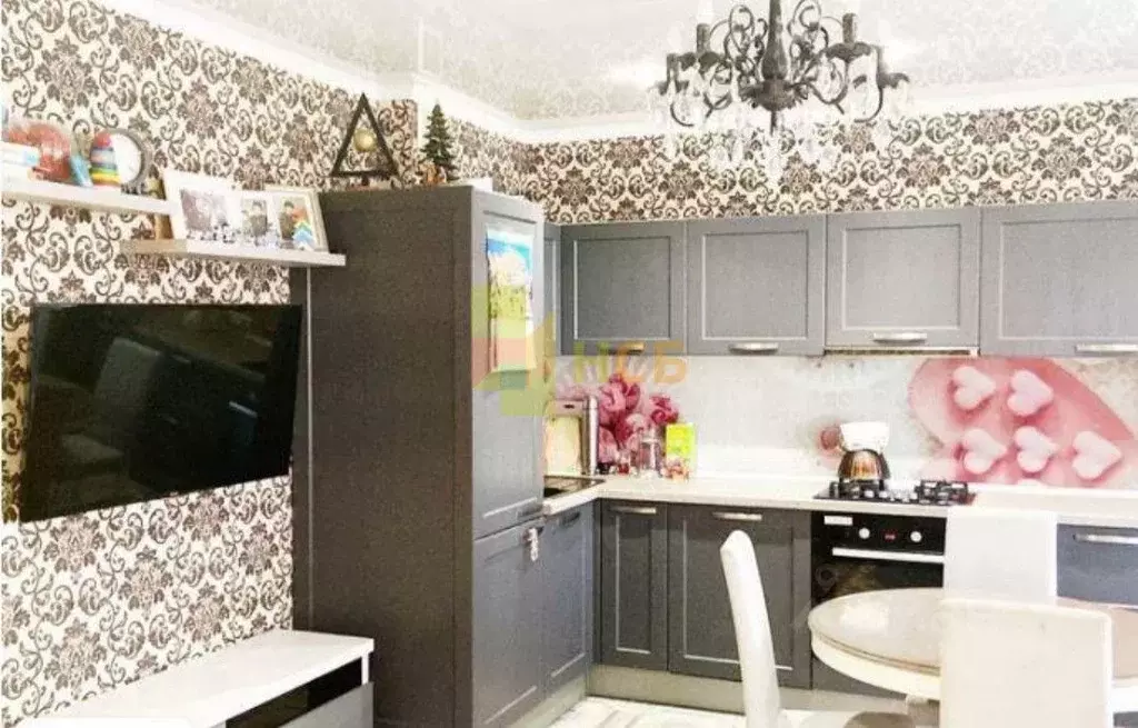 4-к кв. Омская область, Омск ул. 21-я Амурская, 43 (68.1 м) - Фото 1