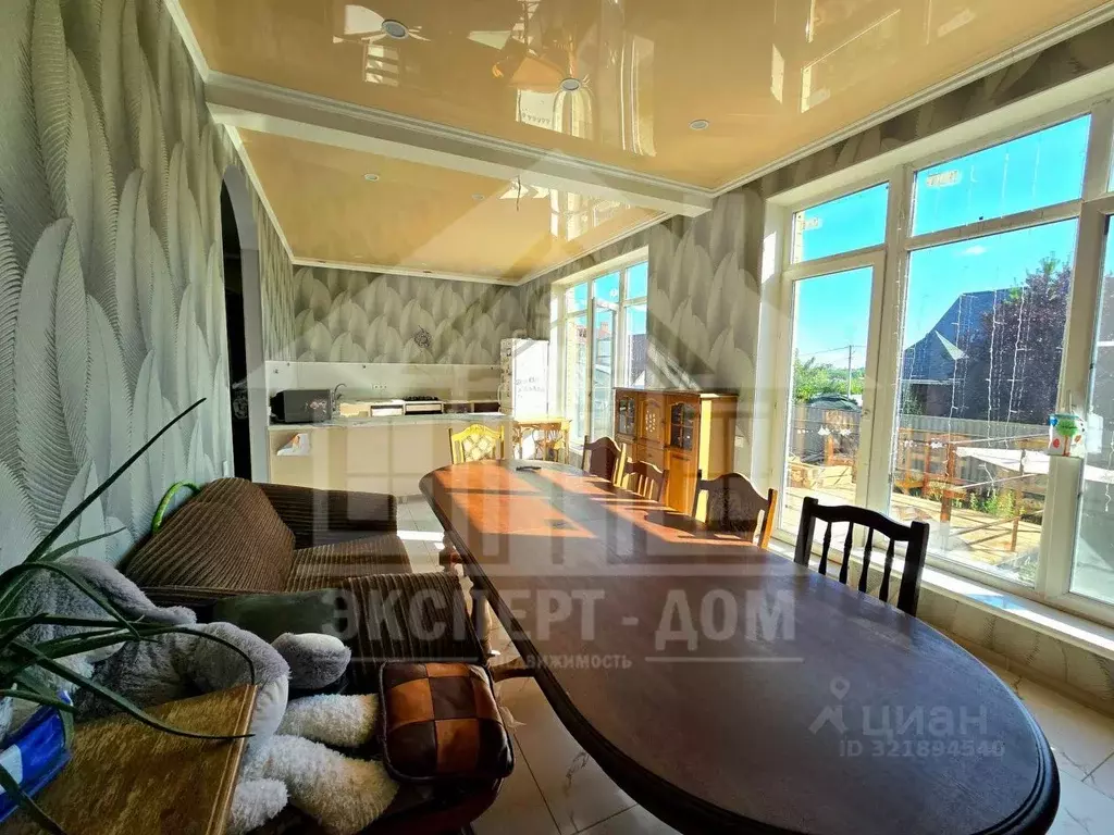 Дом в Ростовская область, Таганрог ул. 4-я Линия, 194 (234 м) - Фото 1