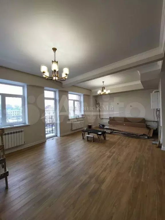 3-к. квартира, 115 м, 4/11 эт. - Фото 0