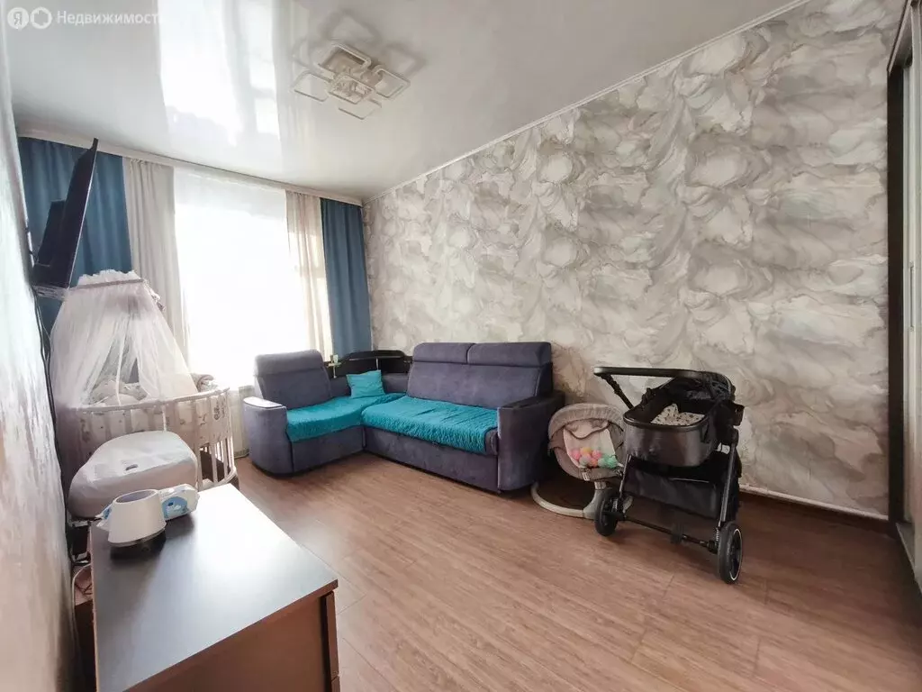 3-комнатная квартира: Болотное, улица Чётный Парк, 31 (56.3 м) - Фото 2