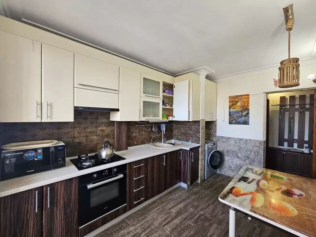 3-к кв. Крым, Симферополь просп. Победы, 210 (65.0 м) - Фото 2