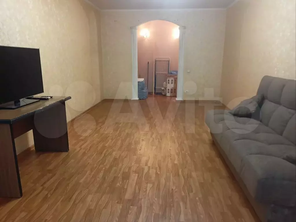3-к. квартира, 91 м, 3/9 эт. - Фото 0