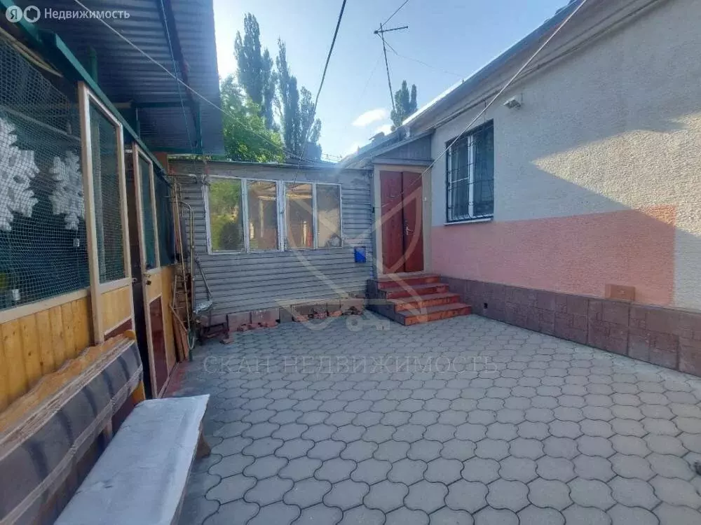 3-комнатная квартира: Пятигорск, Красная улица, 4 (54.7 м) - Фото 0