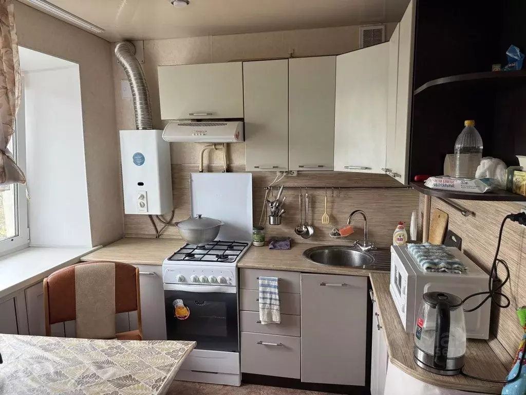 3-к кв. Башкортостан, Октябрьский Комсомольская ул., 17А (42.3 м) - Фото 1