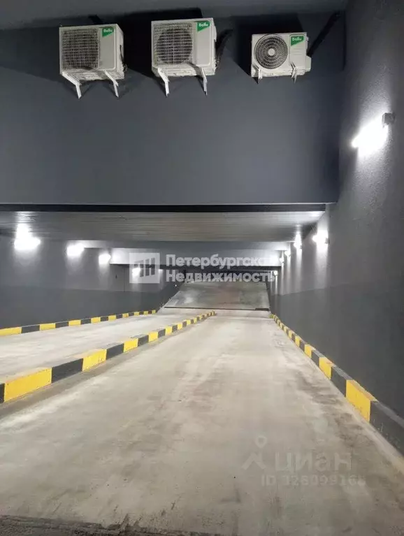 Гараж в Санкт-Петербург Уральская ул., 23 (13 м) - Фото 1