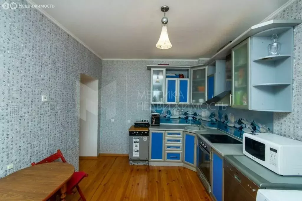 3-комнатная квартира: Тюмень, Депутатская улица, 80 (104 м) - Фото 1