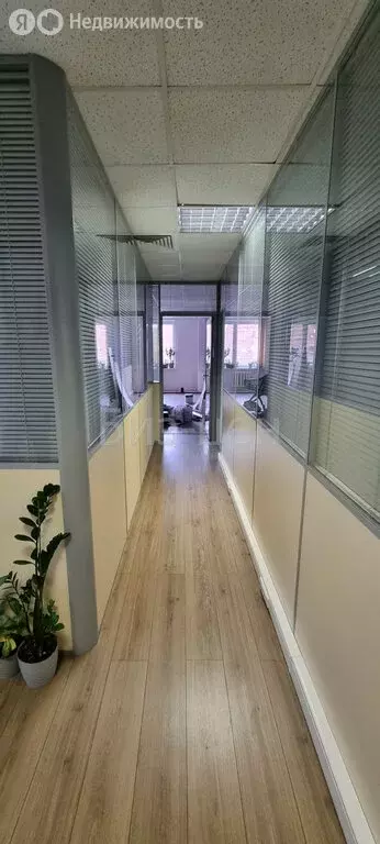 Офис (200 м) - Фото 1
