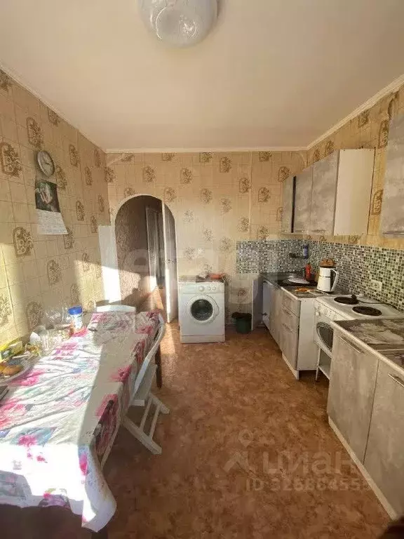 1-к кв. Тюменская область, Тюмень ул. 50 лет Октября, 24 (40.0 м) - Фото 0