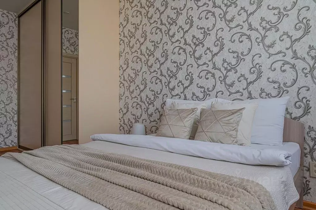 2-к кв. Свердловская область, Екатеринбург ул. Юлиуса Фучика, 3 (72.0 ... - Фото 2