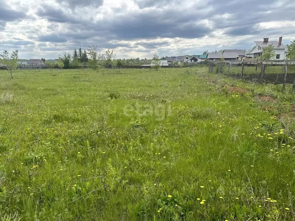 Участок в Башкортостан, Стерлитамакский район, с. Буриказганово ул. ... - Фото 0