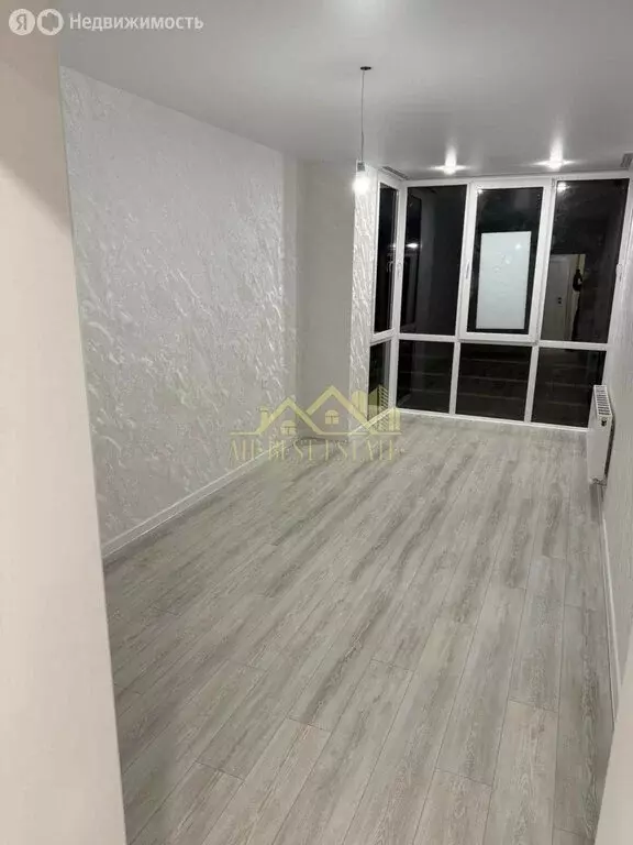 1-комнатная квартира: Владикавказ, улица Билара Кабалоева, 20 (43 м) - Фото 2