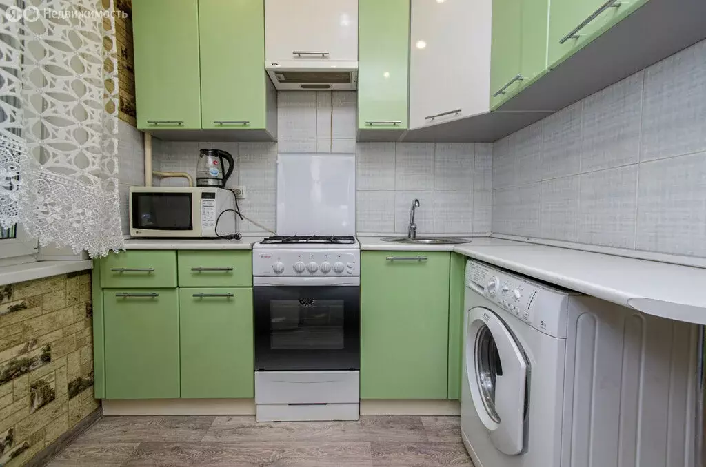 3-комнатная квартира: Брянск, Авиационный переулок, 3/1 (58.8 м) - Фото 1