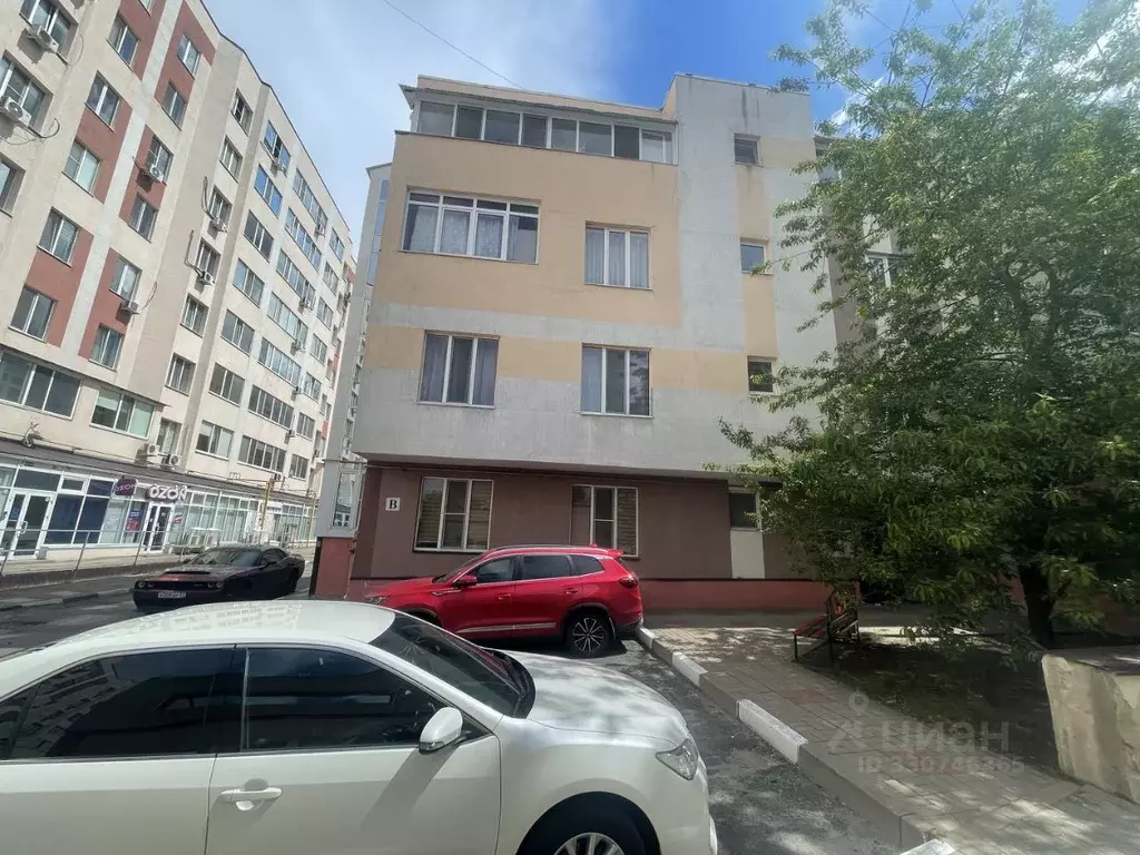 2-к кв. Белгородская область, Белгород ул. Толстого, 45 (65.0 м) - Фото 2