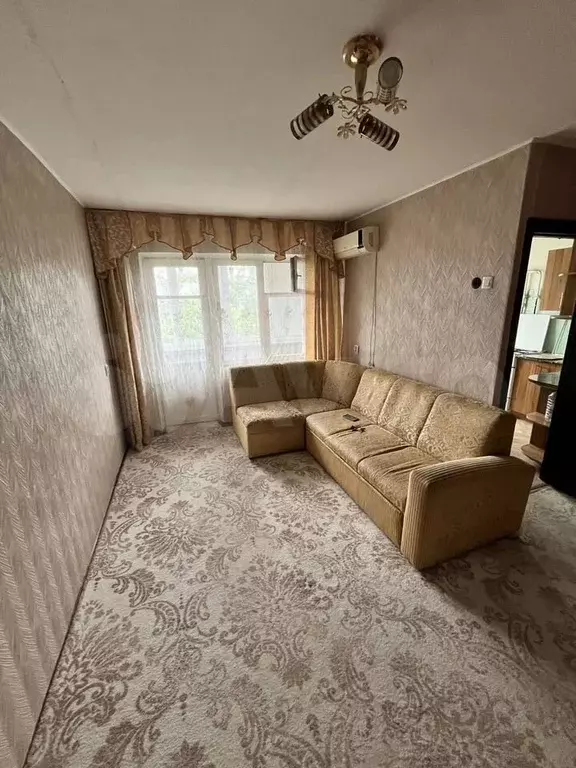 2-к. квартира, 52 м, 5/5 эт. - Фото 0