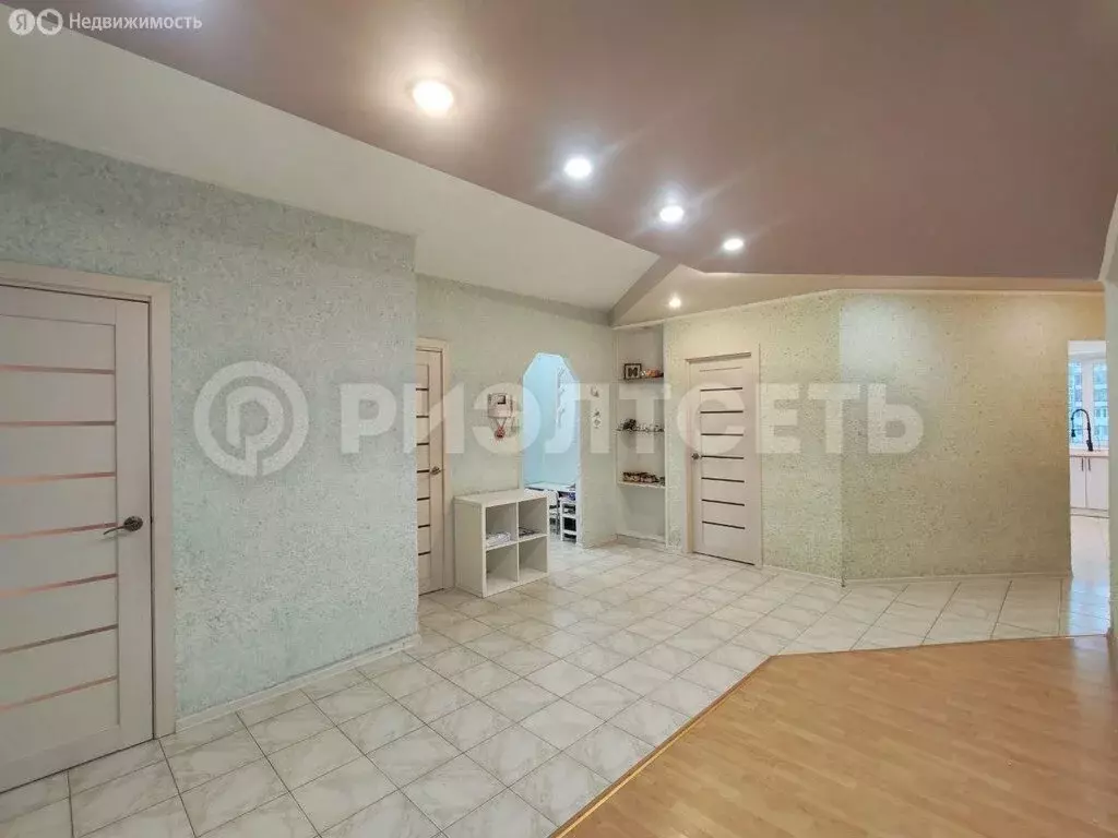 5-комнатная квартира: Мурманск, Кольский проспект, 154 (167.1 м) - Фото 1